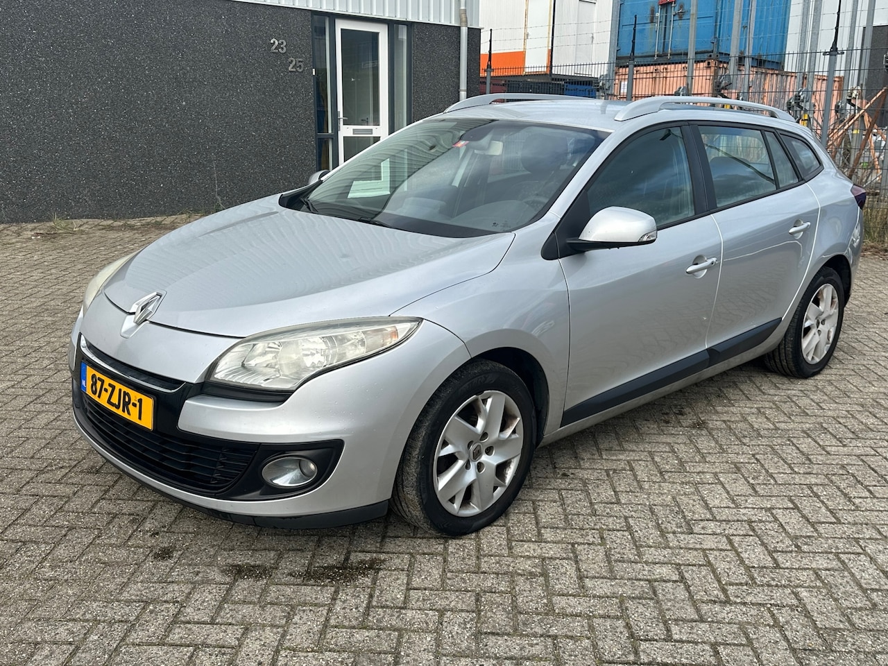 Renault Mégane Estate - 1.5 dCi Expression 2012 KOPPELING SLIPT - AutoWereld.nl
