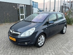Opel Corsa - 1.4-16V Cosmo Automaat