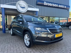Skoda Karoq - 1.5 TSI Style | Automaat | 1e eigenaar | Navigatie | Cruise Control Adaptief | Trekhaak |
