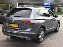 Volkswagen Tiguan Allspace - 2.0 TSI 4Motion Highline Trekhaak | Schuifdak | 100% Onderhouden | Leder | Memory | 12 mnd