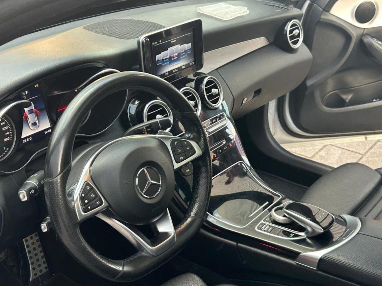 Mercedes-Benz C-klasse - 200 CDI Sport Edition Premium Plus Upgrade ///AMG Pakket/led/lm/navi/Pano/optievoll - AutoWereld.nl