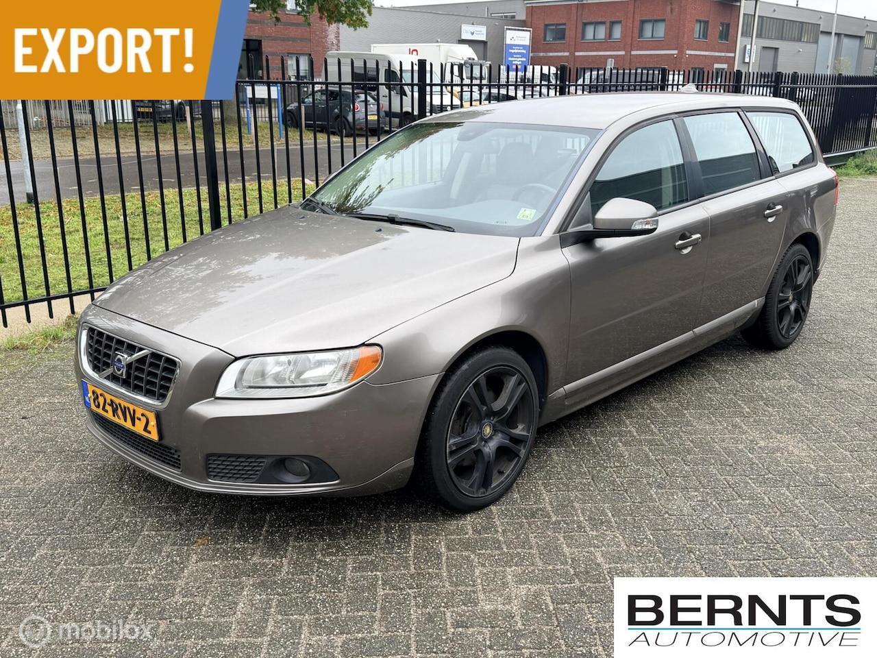 Volvo V70 - 2.4 D5 2.4 D5 - AutoWereld.nl