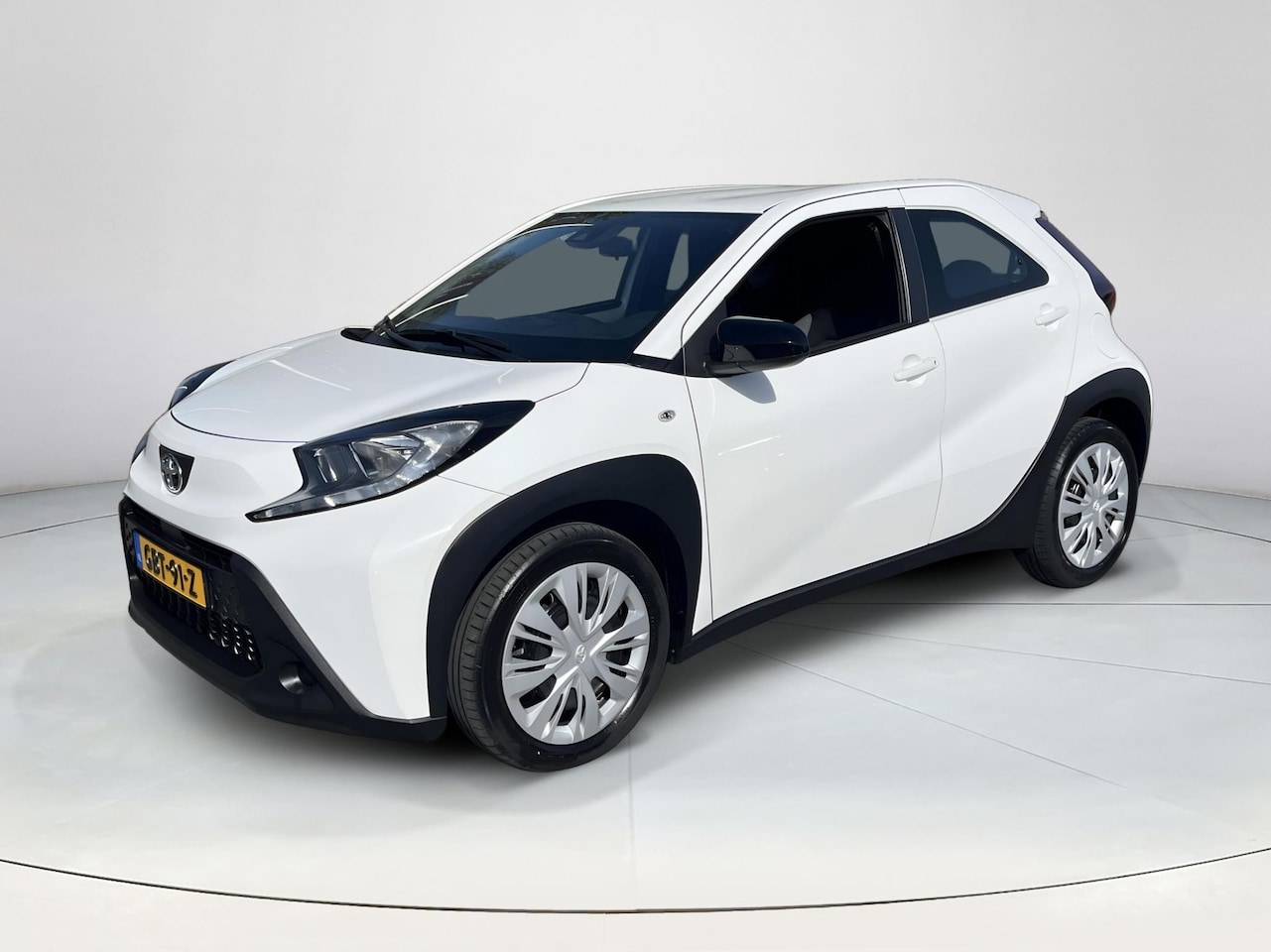 Toyota Aygo X - 1.0 VVT-i S-CVT Play | Apple CarPlay/Android auto | Achteruitrijcamera | Verwarmde voorsto - AutoWereld.nl