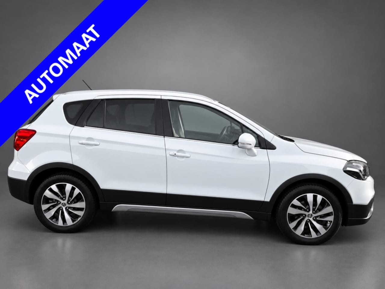 Suzuki S-Cross - 1.4 B.jet Stijl Automaat/ Panorama dak/ Trekhaak - AutoWereld.nl