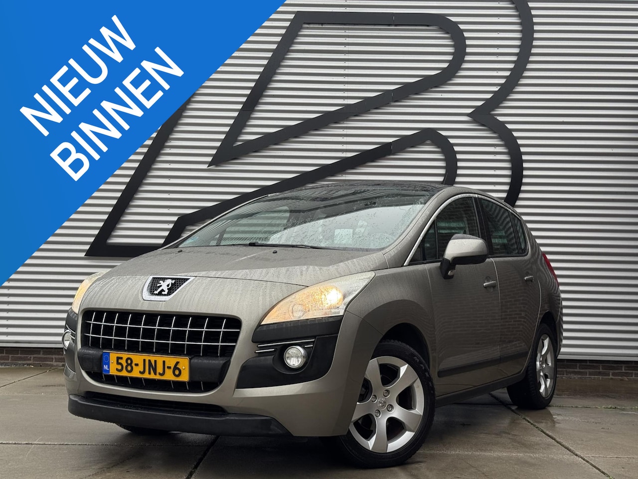 Peugeot 3008 - 1.6 VTi Première Navi|Pano|Clima|Cruise|PDC|Trekhaak|N.A.P|APK tot 03-2027 - AutoWereld.nl