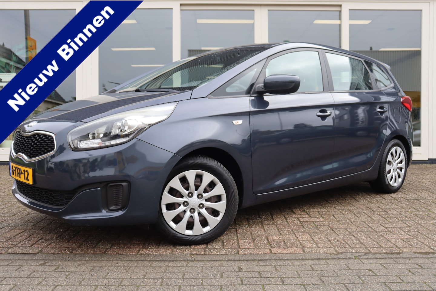 Kia Carens - 1.6 GDi ComfortLine 1.6 GDi ComfortLine, Climate, Cruise, Camera A, Trekhaak, Navi, Let Op: Km-teller VV. Werk - AutoWereld.nl