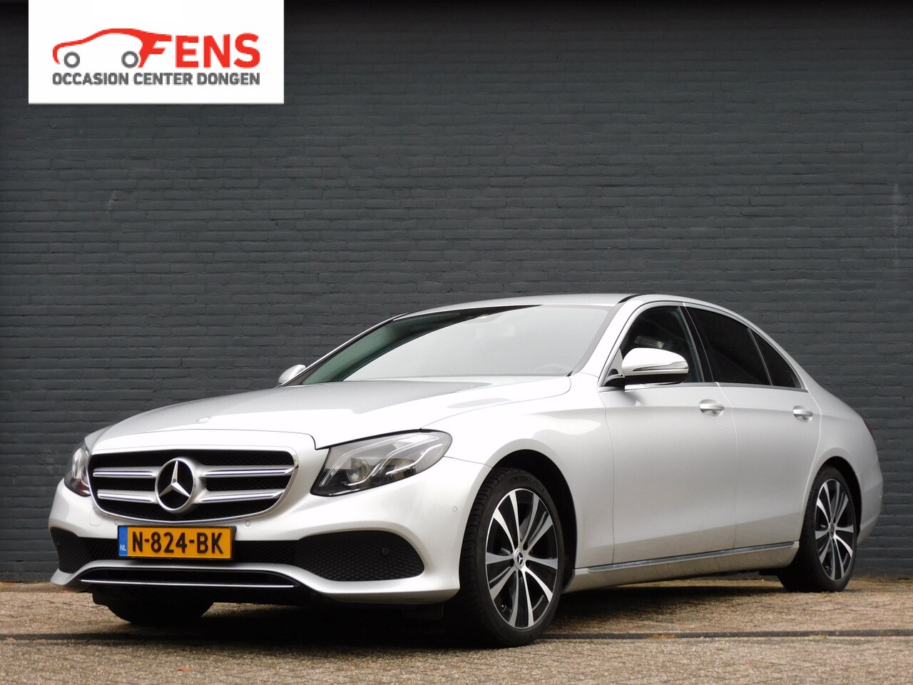 Mercedes-Benz E-klasse - 200 Prestige TOPSTAAT! CARPLAY/ANDROID! CAMERA! STOELVERW! BURMESTER AUDIO! CRUISE! NAVI! - AutoWereld.nl