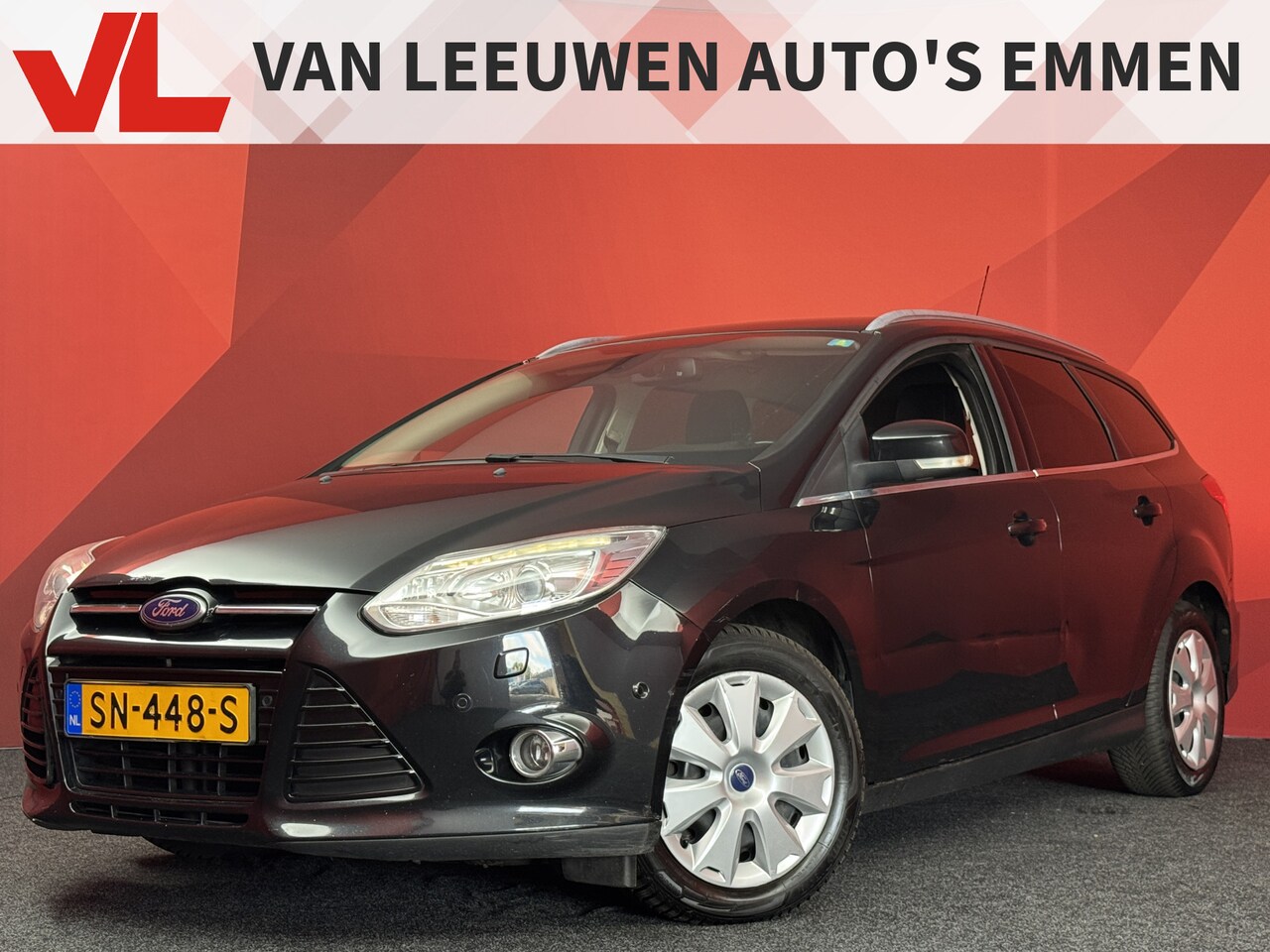 Ford Focus Wagon - 1.6 EcoBoost Titanium | Climate Control | Camera | APK 12-06-2027 - AutoWereld.nl
