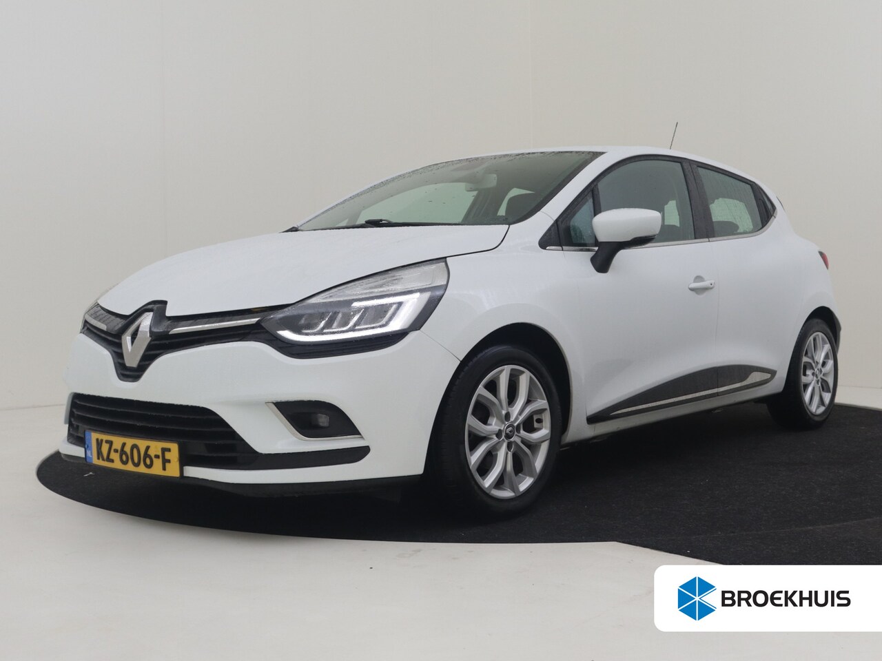 Renault Clio - 0.9 TCe Intens | Dealer onderhouden | Climate contr | Cruise contr | Navigatie | Keyless | - AutoWereld.nl