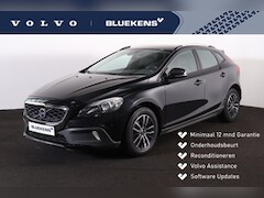 Volvo V40 Cross Country - 1.6 T4 Momentum - Parkeersensoren achter - Navigatie - Cruise control - 16' LMV