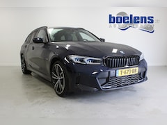 BMW 3-serie Touring - 330e | WEGKL-TRHAAK | CAMERA | 18'LMV | NAVIGATIE | KEYLESS | E-KLEP | DAB | PDC |