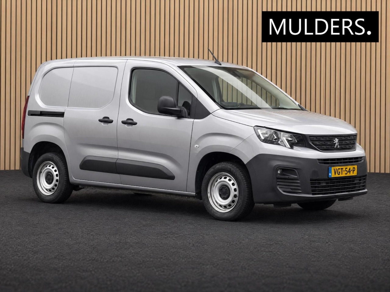 Peugeot Partner - 1.5 BlueHDI Premium | Navi / Airco / Cruise - AutoWereld.nl