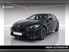 BMW 1-serie - 120 M-Sport Pro | Panorama | 18" | Stoelverwarming | 2026