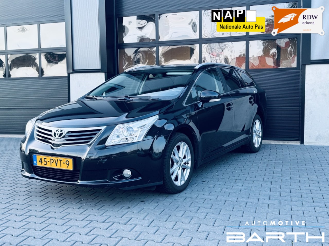 Toyota Avensis Wagon - 1.8 VVTi Business 1.8 VVTi Business - AutoWereld.nl