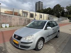 Volkswagen Polo - 1.2 Trendline Airco 5DRS Nette Staat