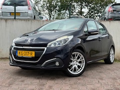 Peugeot 208 - 1.2 PureTech Blue Lion/NAVI/CRUISE/APK 05-2027/PDC/FACELIFT/
