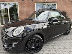 MINI 3-Deurs - 2.0 Coop.S Chili SB JWC / HUD / PANO / STOELVERW. / CAMERA / HAR