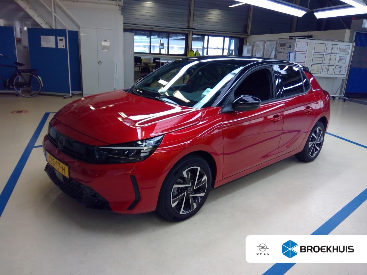 Opel Corsa - 1.2 Turbo Yes / Navigatie via Carplay/ Parkeersensoren / Stuur -en Stoelverwarmd / LED / 1 - AutoWereld.nl