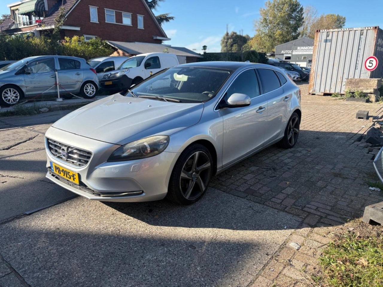 Volvo V40 - 2.0 D3 Summum 2.0 D3 Summum - AutoWereld.nl