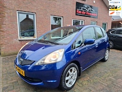 Honda Jazz - 1.2 Cool. Nieuwe APK. O.a. airco, elek ramen, lichtmetaal, trekhaak, nwe dakdragers. Prijs