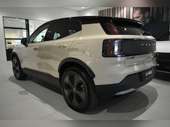Volvo EX30 Cross Country - P5 Long Range Plus Europa 272Pk/69kWh | Getint Glas | Harman Kardon