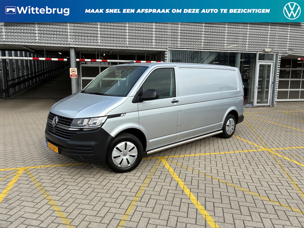 Volkswagen Transporter - 2.0 TDI L2H1 TDI 110PK - AutoWereld.nl