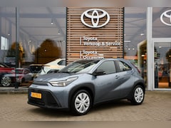 Toyota Aygo X - Hybrid 115 play Automaat 116pk | Cruise control adaptief | Achteruitrijcamera | Apple Carp