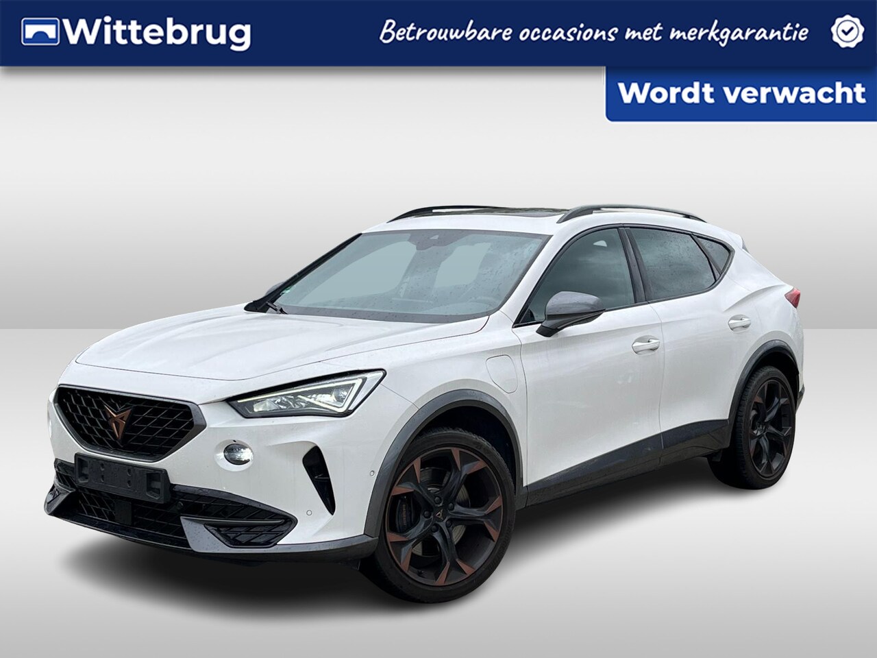 CUPRA Formentor - 1.4 e-Hybrid 245pk VZ Performance DSG Automaat / Panorama schuifk dak / Navigatie / LM 19 - AutoWereld.nl