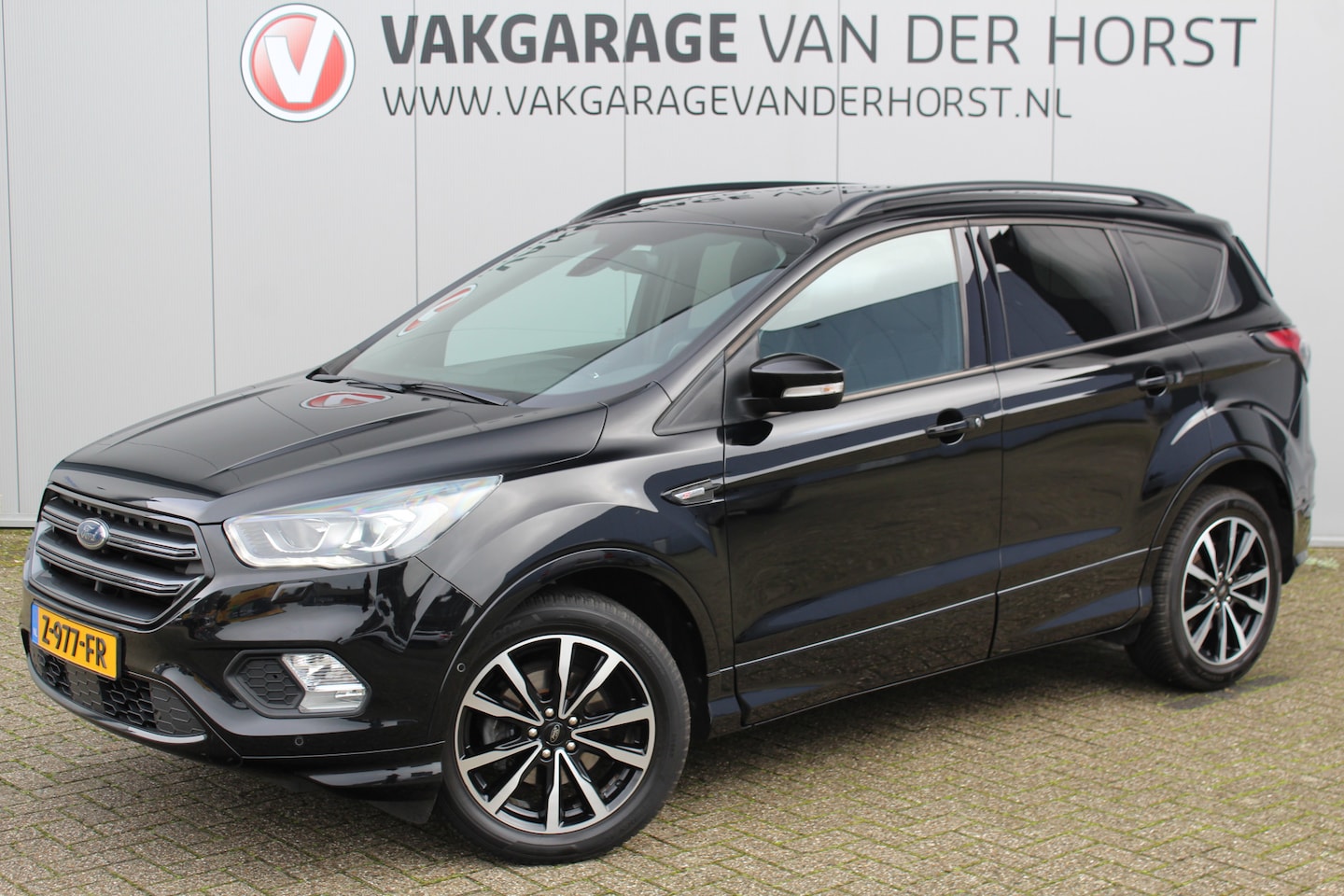 Ford Kuga - 1.5-150pk EcoBoost ST-Line. Nette goed onderhouden wagen voor nog jaren rijplezier ! Trekg - AutoWereld.nl