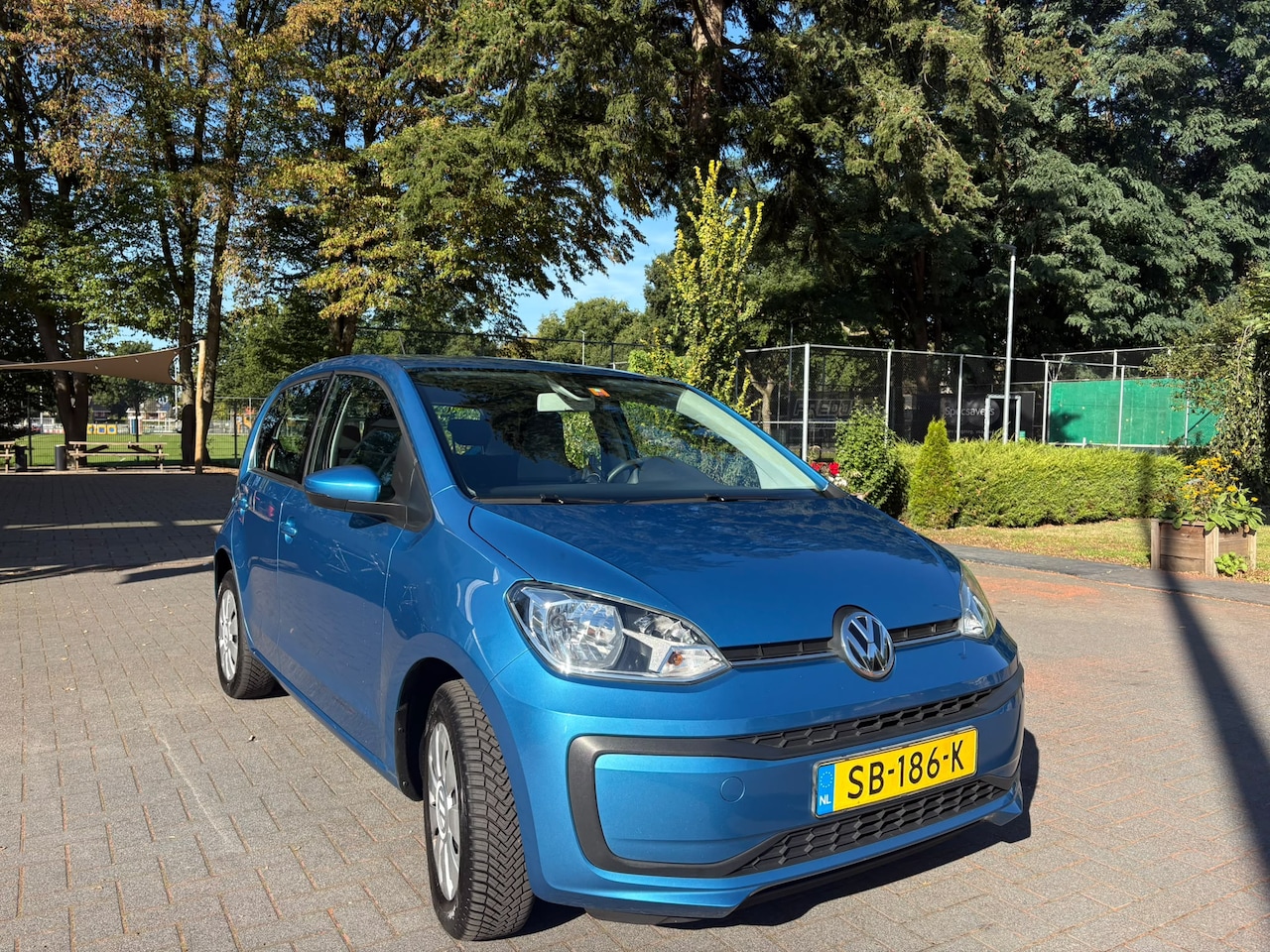 Volkswagen Up! - 1.0 BMT move up! airco - AutoWereld.nl