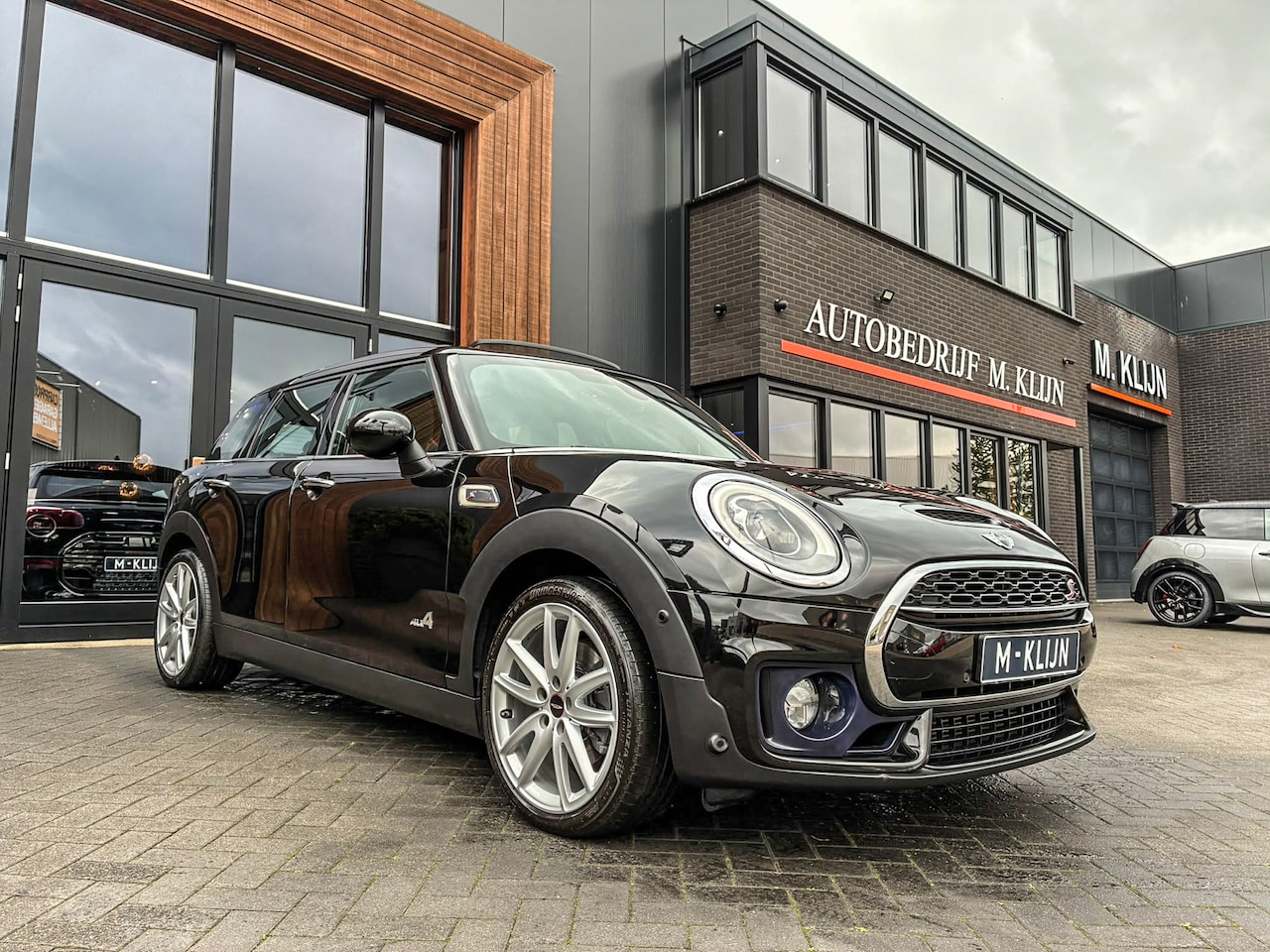 MINI Clubman - 2.0 Cooper S ALL4 Chili F1 Aut John Cooper Works/Pano/Camera/HK/Trekhaak/Vol - AutoWereld.nl
