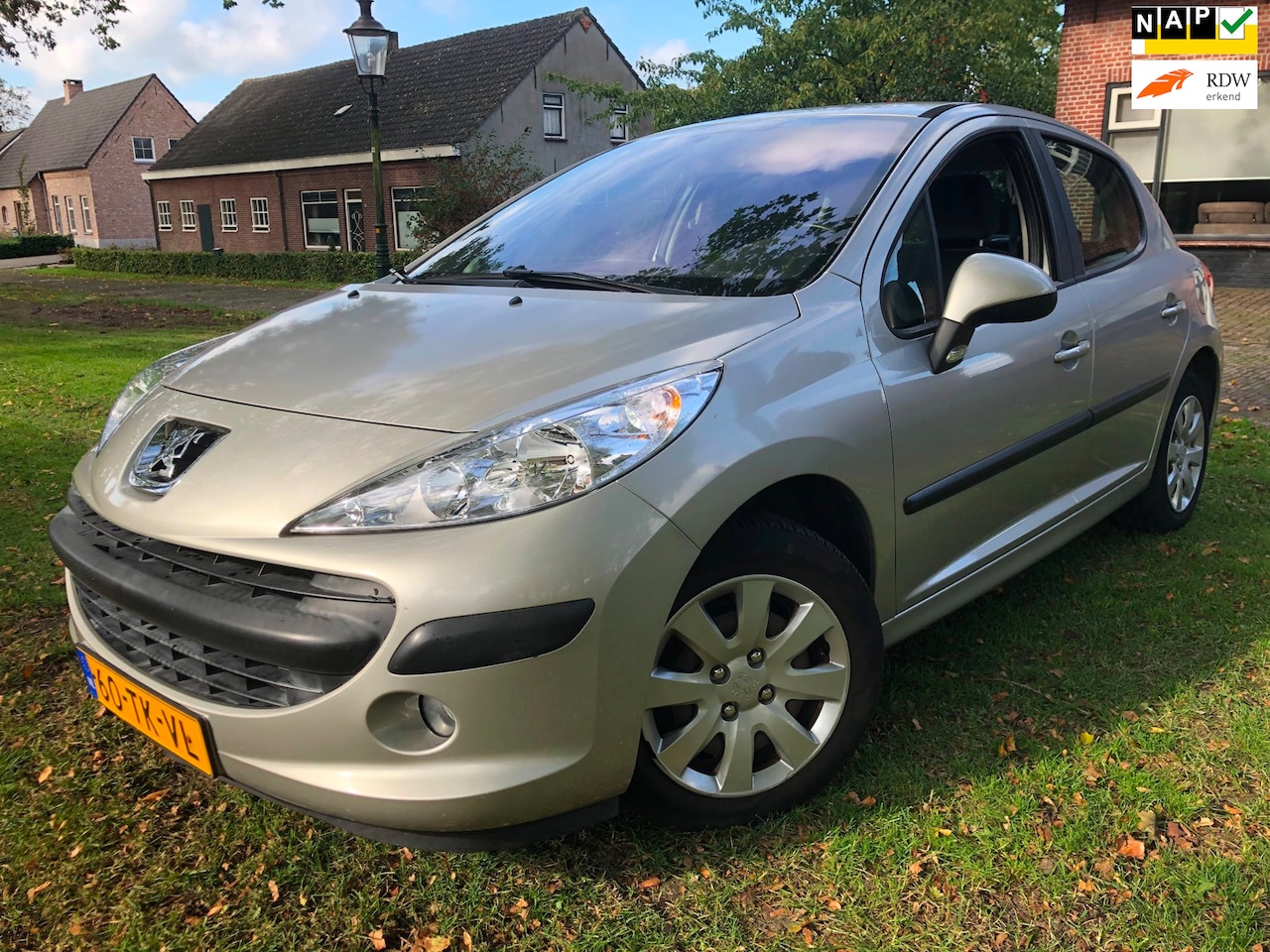 Peugeot 207 - 1.4-16V XT Inruilkoopje! Airco / APK 16-5-2027 - AutoWereld.nl