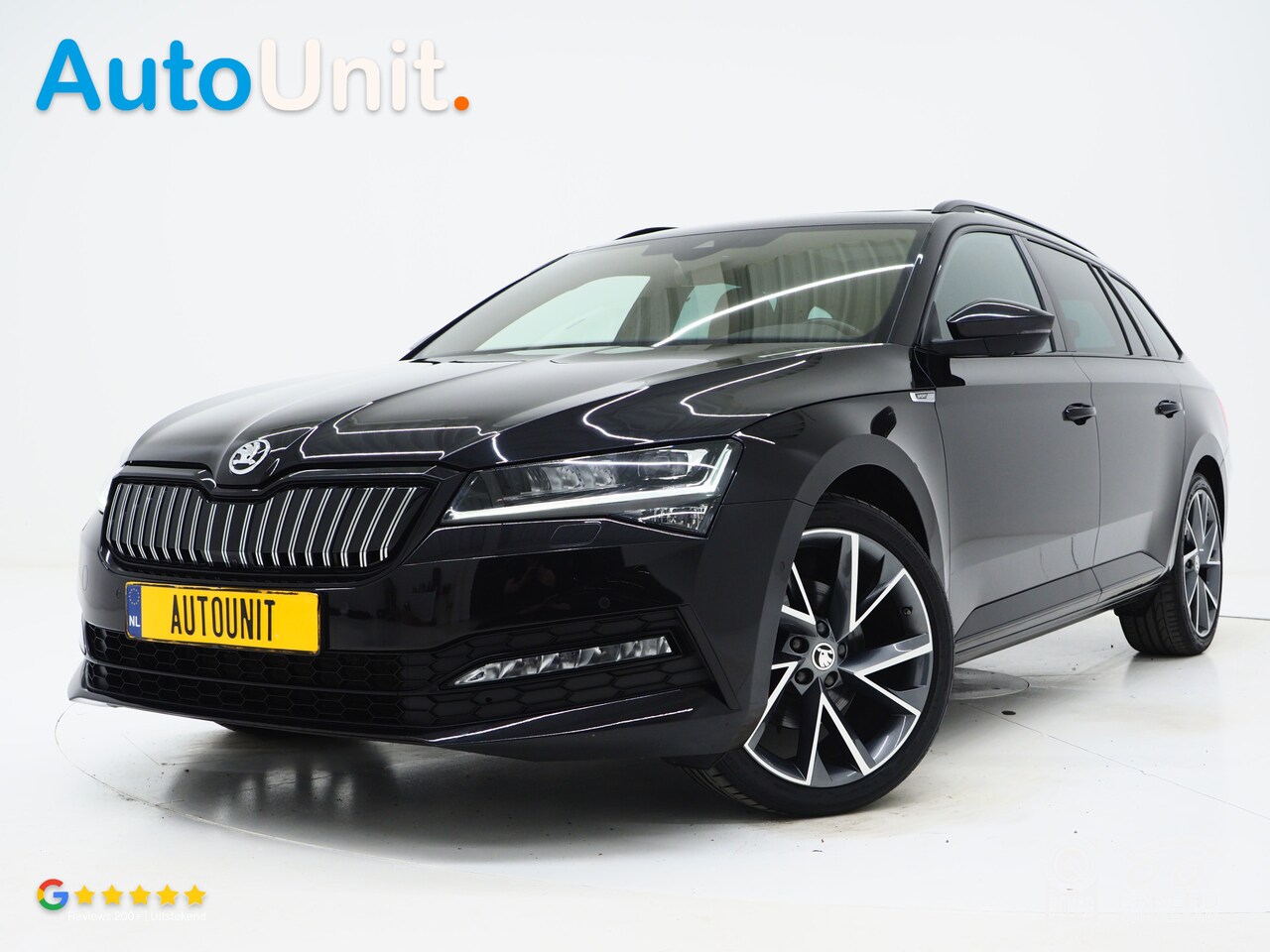 Skoda Superb Combi - 1.4 TSI iV Sportline | Leder/Alcantara | Trekhaak | Carbon | Canton | Memory | Sfeerlicht - AutoWereld.nl