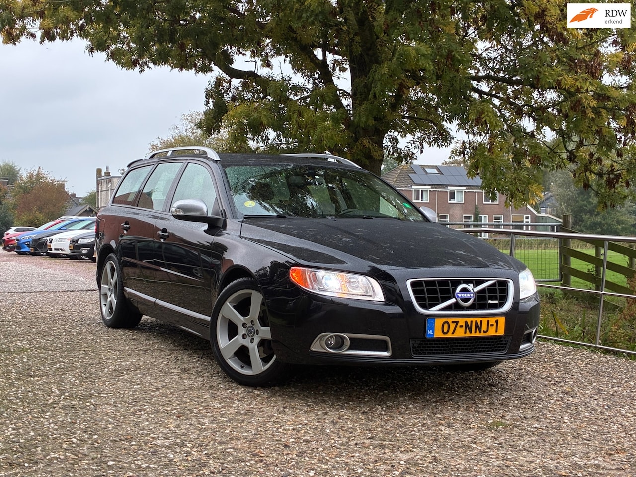 Volvo V70 - 2.0T R-Edition | Leder + Cruise + Clima nu € 6.975,-!!! - AutoWereld.nl