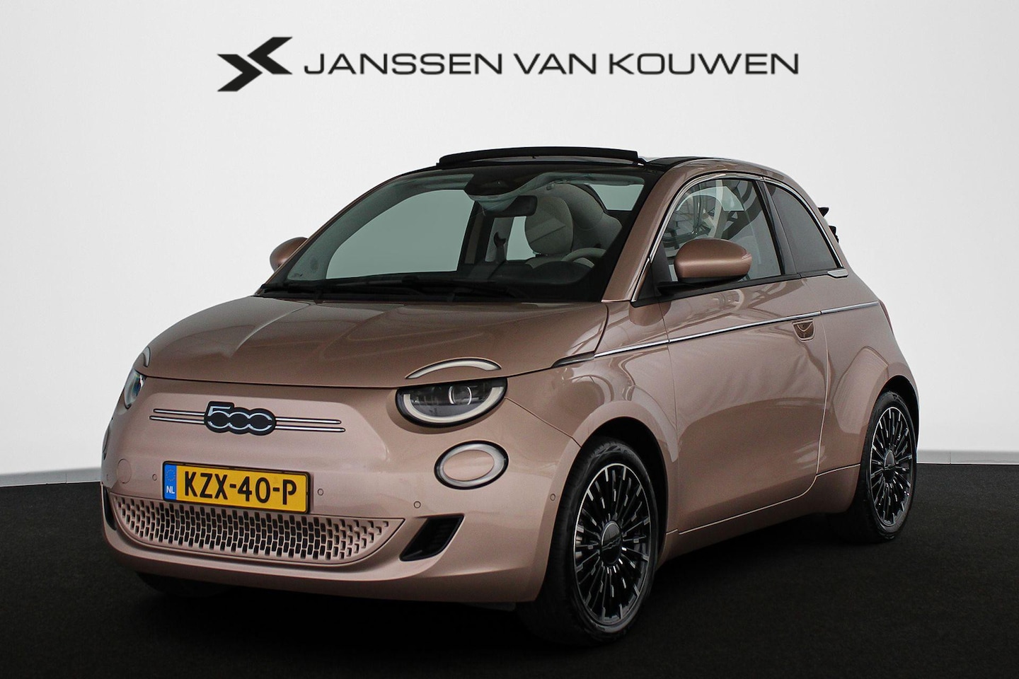 Fiat 500 C - La Prima 42 kWh Cabrio Leder Stoelverwarming JBL Camera 17" - AutoWereld.nl