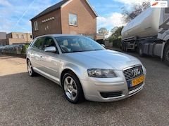 Audi A3 Sportback - 1.6 FSI Attraction