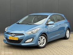 Hyundai i30 - 1.6 GDI Business Edition | CRUISE | CLIMA | TREKHAAK |