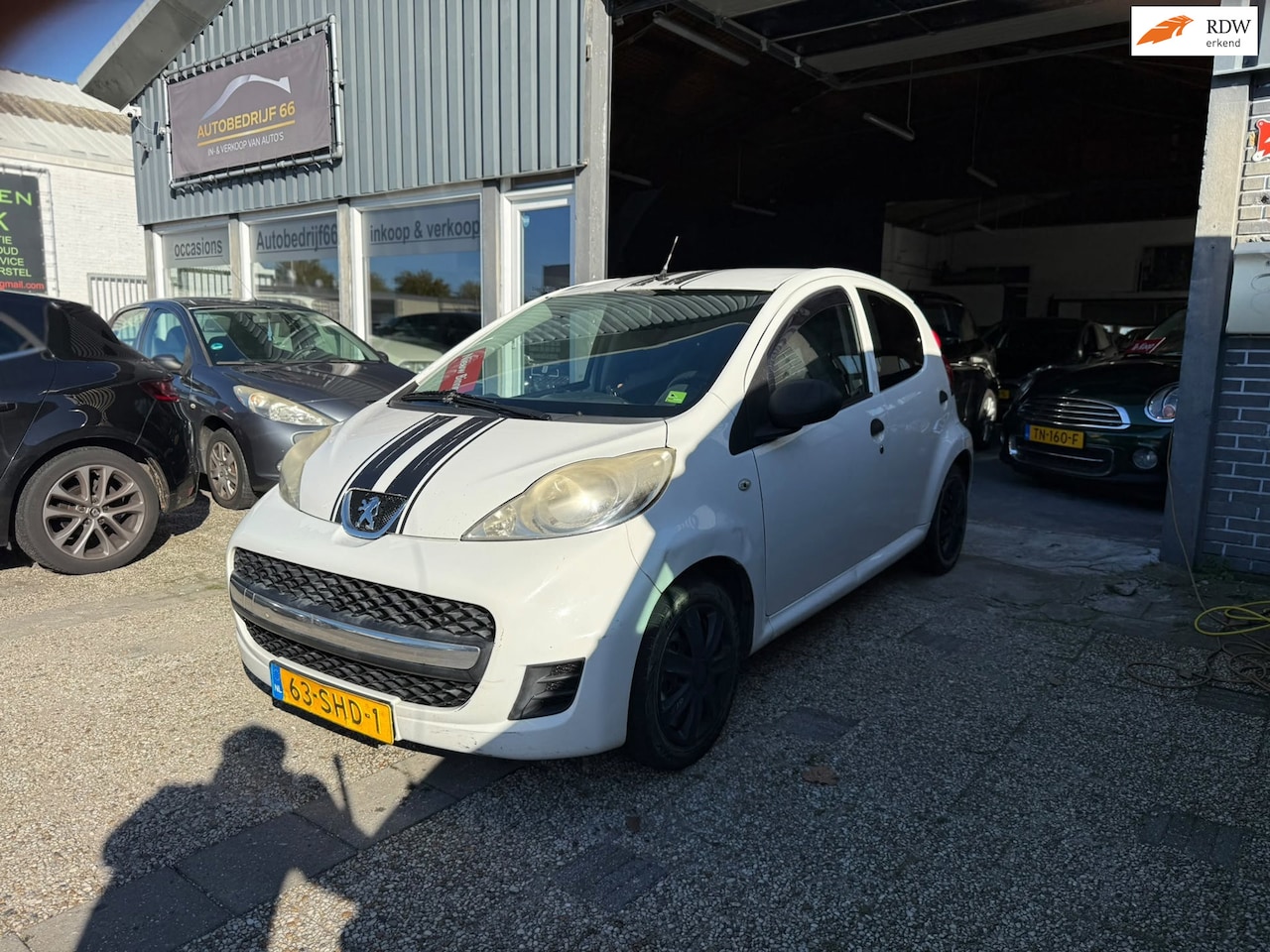 Peugeot 107 - 1.0-12V XR 1.0-12V XR - AutoWereld.nl