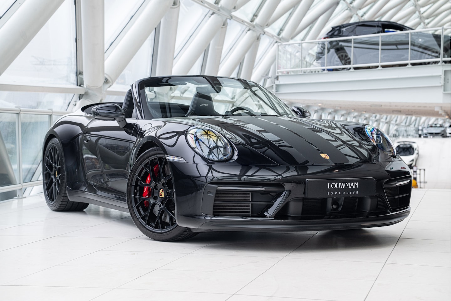 Porsche 911 Cabrio - 3.0 Carrera 4 GTS | Sportuitlaat | Sportstoelen | Low Milage - AutoWereld.nl