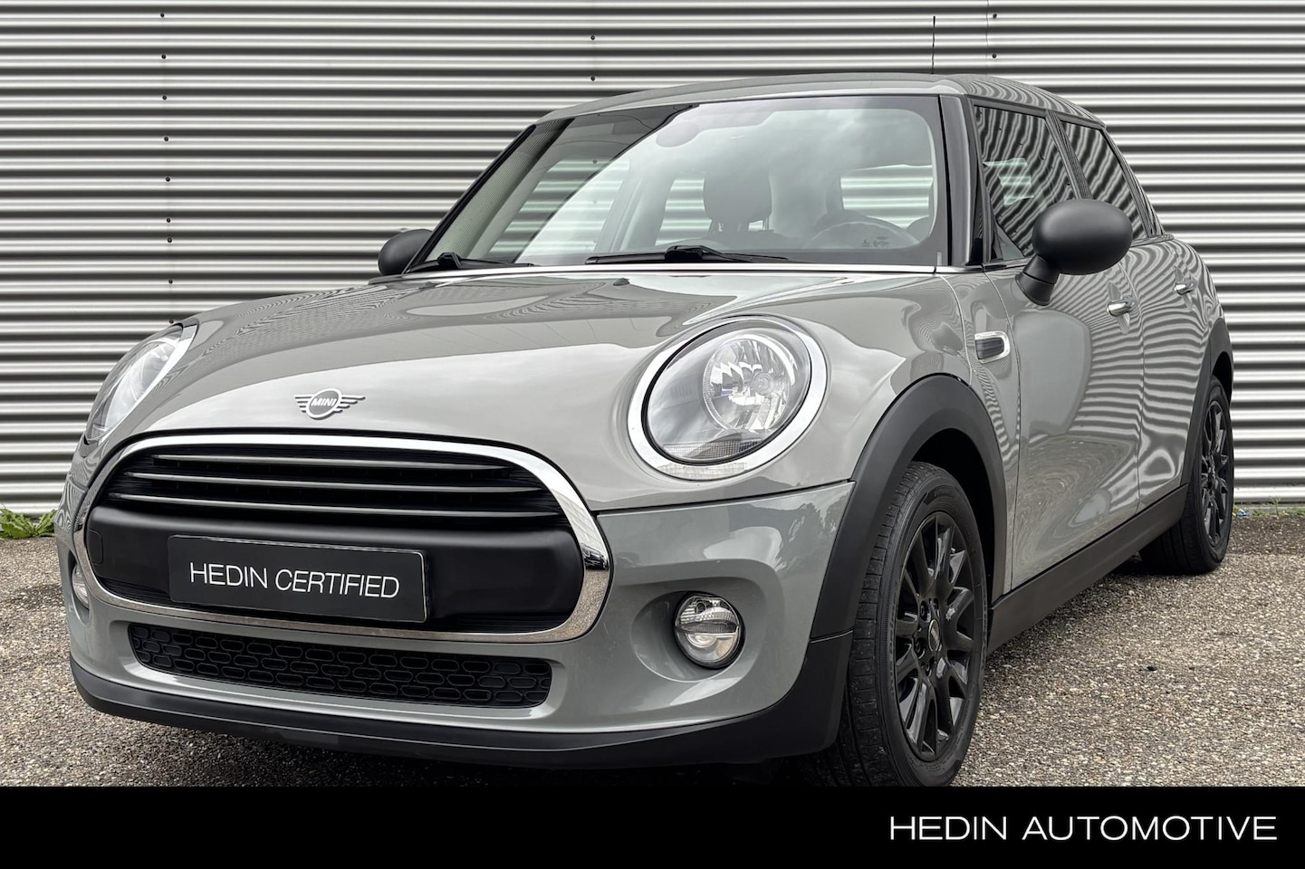 MINI 5-Deurs - 1.5 One First 130PK / Nederlandse Auto / 2e eigenaar / Airconditioning / Parkeersensors ac - AutoWereld.nl