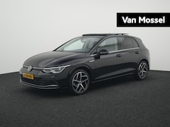 Volkswagen Golf - 1.5 eTSI Style VERWACHT | AUTOMAAT | PANORAMADAK | LEDER | ELEKTRISCHE STOEL | MEMORY | NA