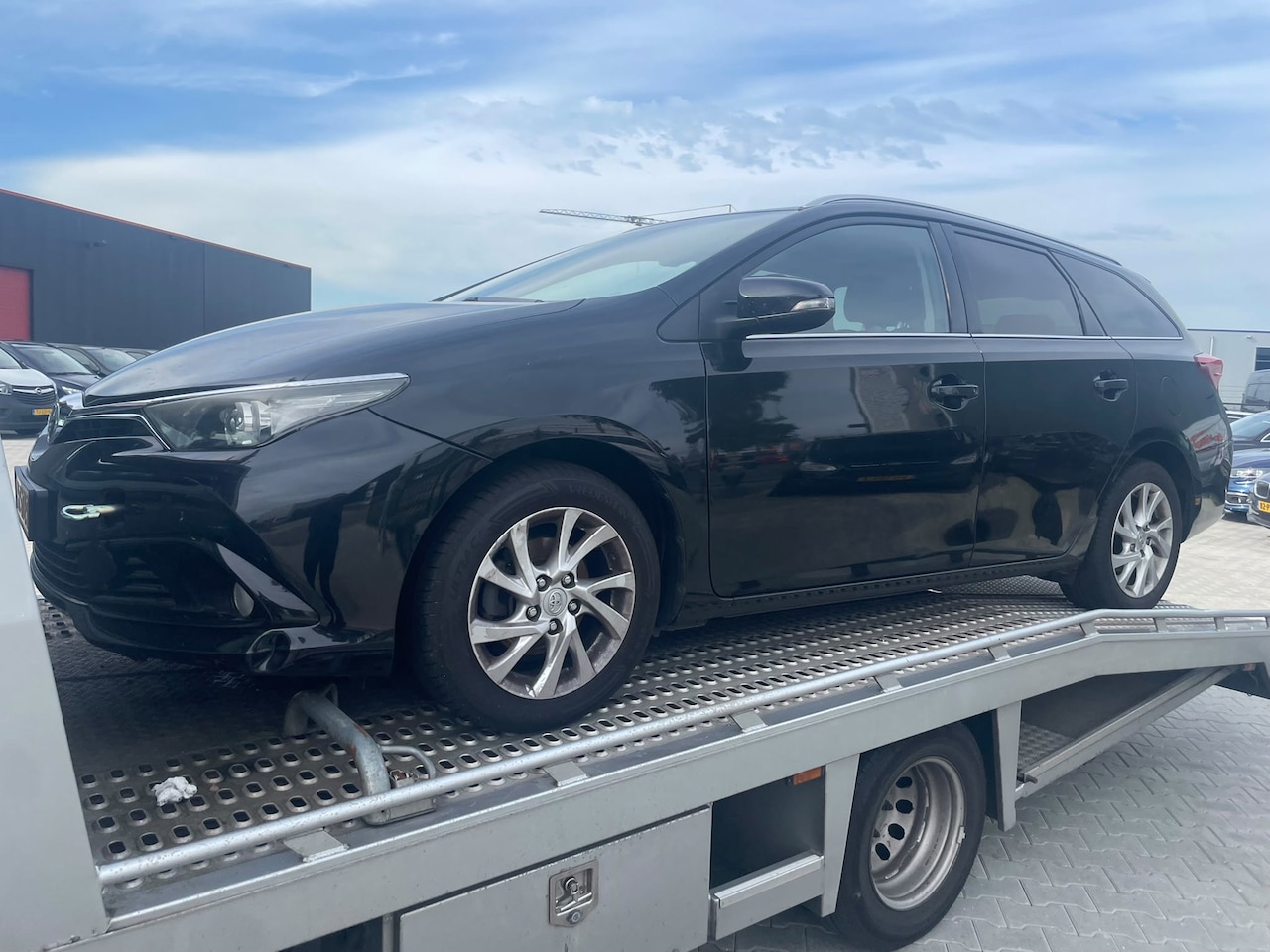 Toyota Auris Touring Sports - 1.2T Dynamic 1.2T Dynamic - AutoWereld.nl