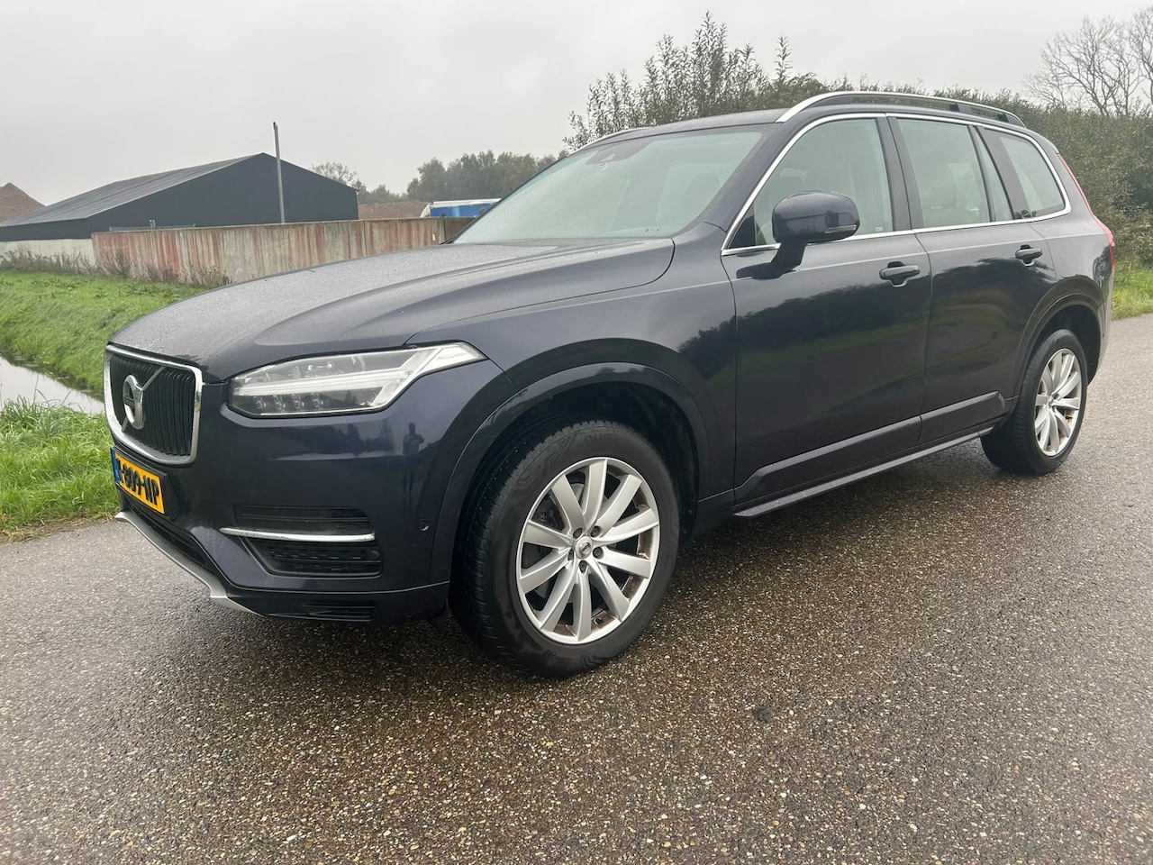 Volvo XC90 - 2.0 D5 AWD R-Design 2.0 D5 AWD R-Design - AutoWereld.nl
