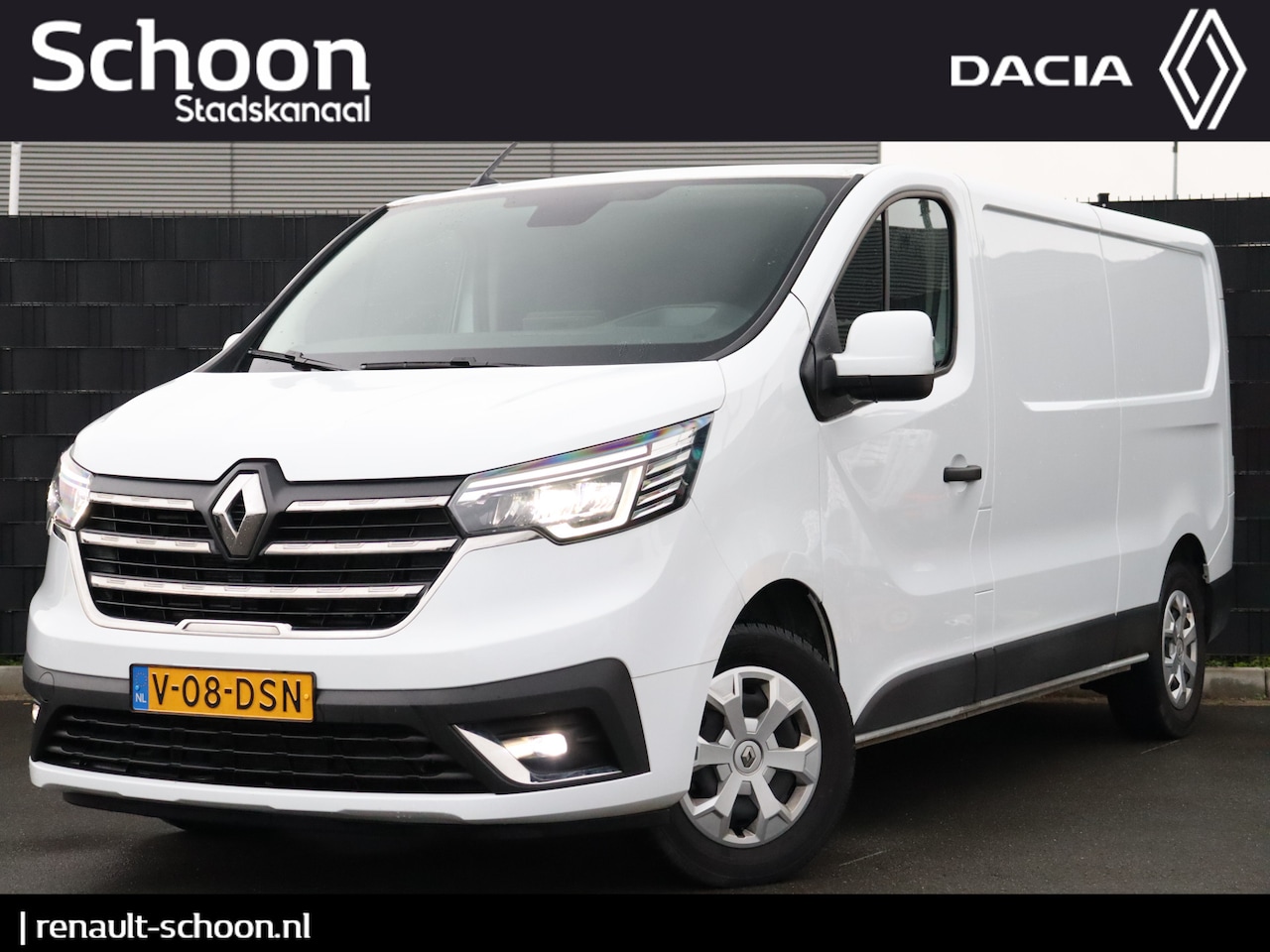 Renault Trafic - 2.0 dCi 110 T30 L2H1 Work Edition | Trekhaak | Carplay | Parkeersensoren | Airco - AutoWereld.nl