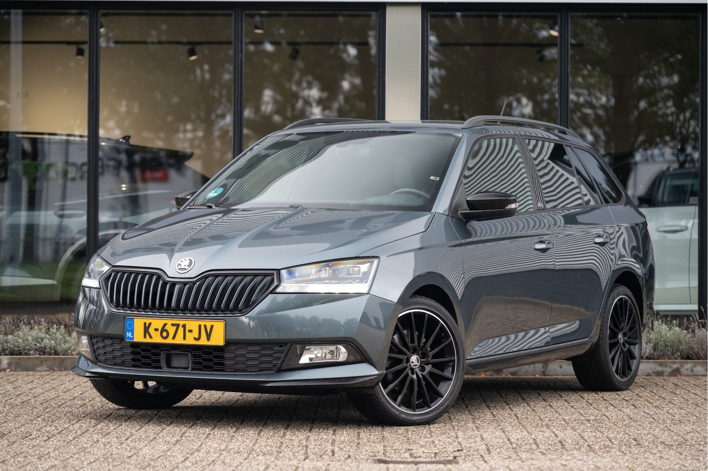 Skoda Fabia Combi - 1.0 TSI Monte Carlo | AppConnect | Navi | Dodehoekdet. | LED | 17" | Stoelverw. | Cruise - AutoWereld.nl