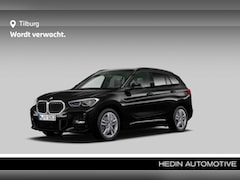 BMW X1 - xDrive20i High Executive | Hifi System | M Sportpakket | Verwarmde voorstoelen | Achteruit