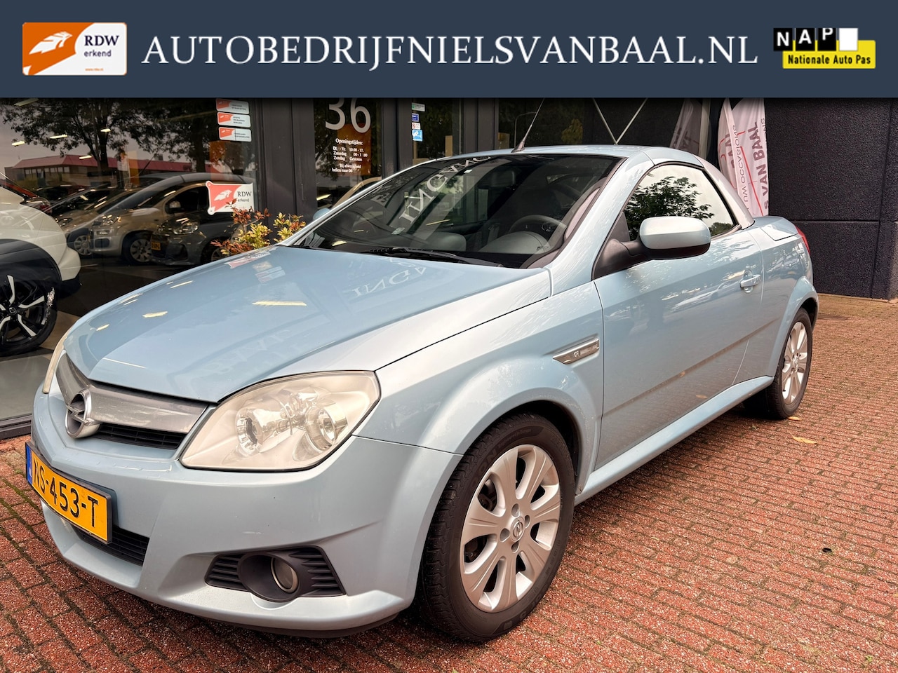 Opel Tigra TwinTop - 1.8-16V Rhythm 1.8-16V Rhythm - AutoWereld.nl