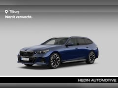 BMW 5-serie Touring - 550e xDrive M Sport Pro | Bowers & Wilkins Surround Sound System | Driving Assistant Profe