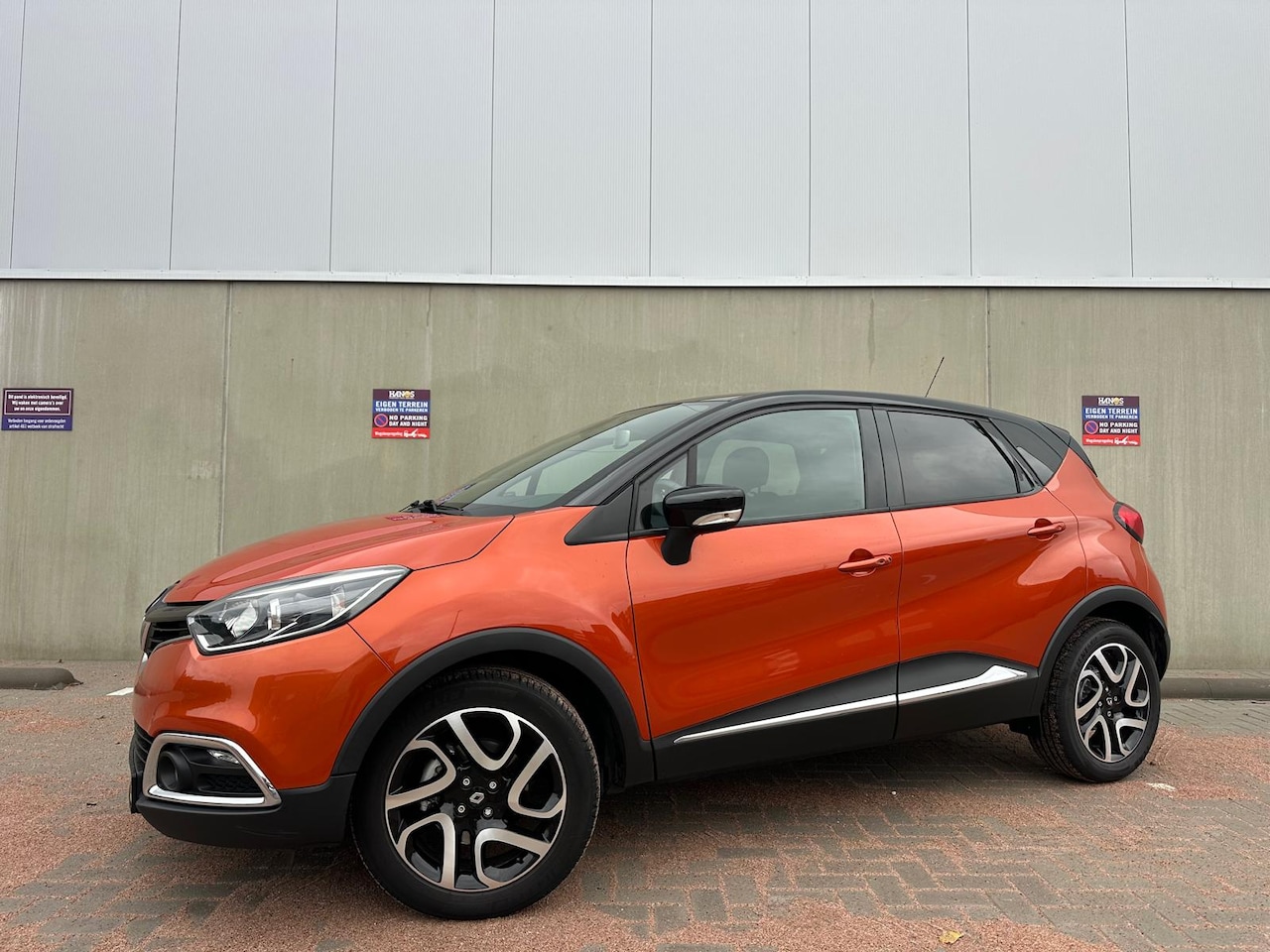 Renault Captur - 1.2 TCe Dynamique Climate C, Cruise C, Navigatie, Camera!!!! - AutoWereld.nl