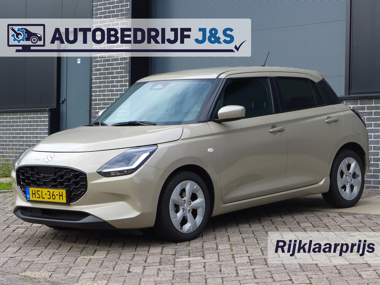 Suzuki Swift - 1.2 Select automaat CVT All season Rijklaarprijs! | Tot 10 jaar Garantie | Onderhoudsbeurt - AutoWereld.nl